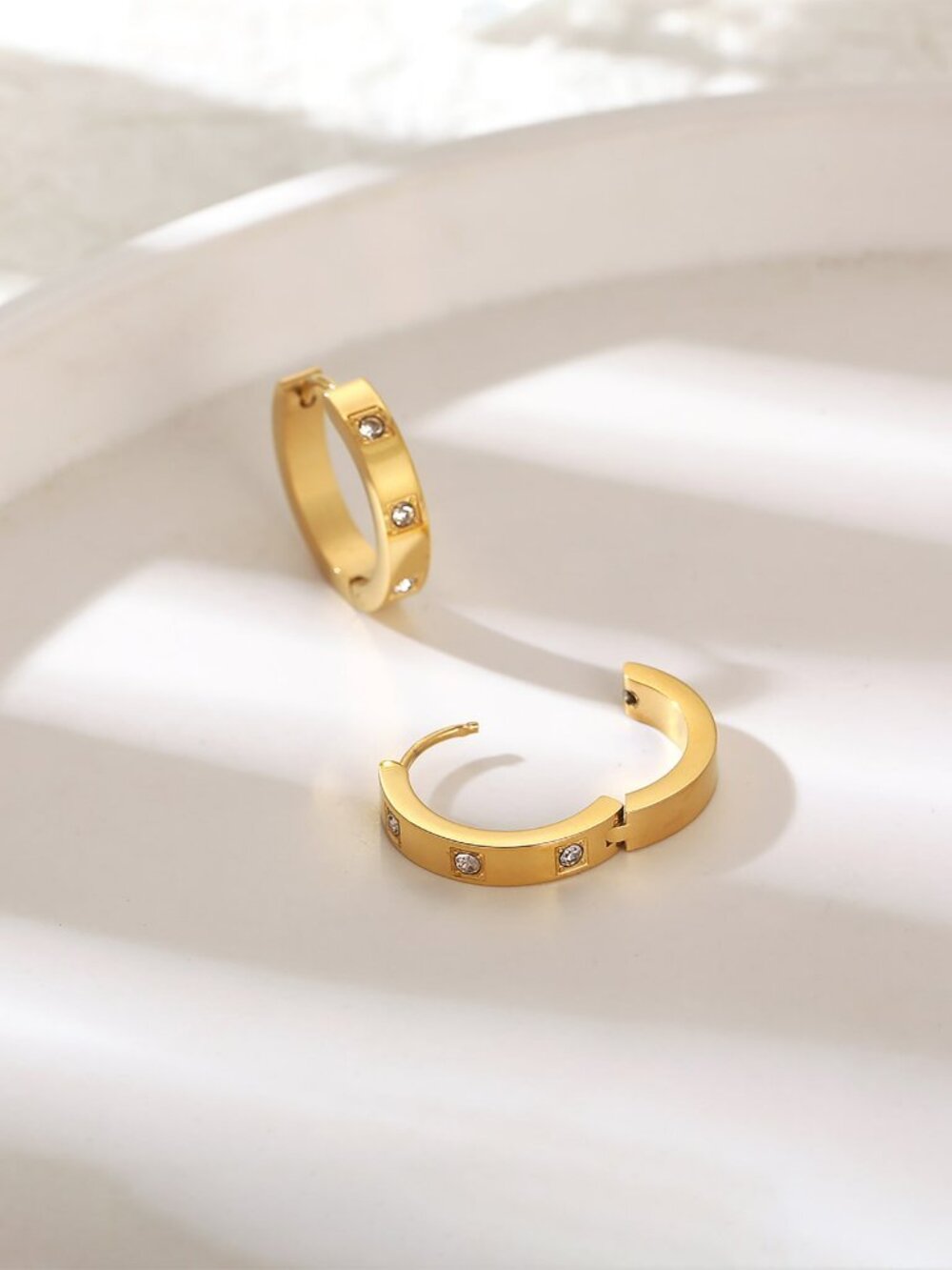 Gold Women's Exquisite Stainless Steel Cubic Zirconia Decor Hoop Earrings - Picture 8 of 8